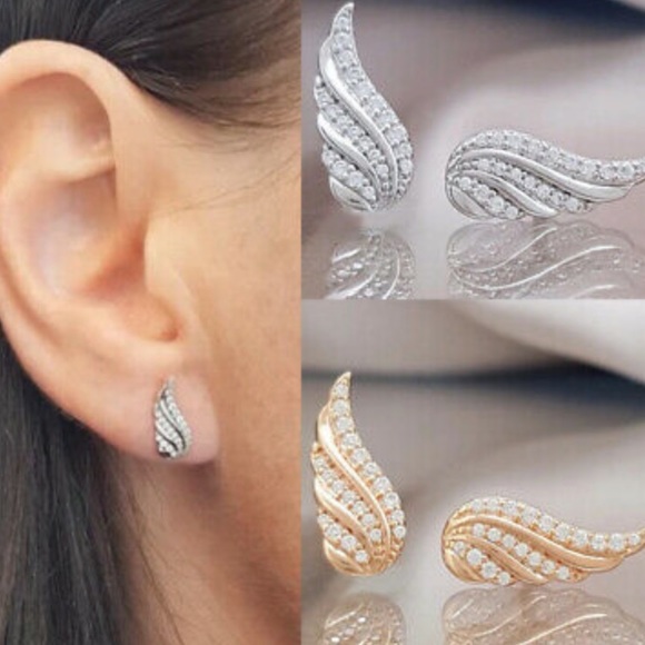 NEW 18k gold plated stud earrings - Picture 2 of 2